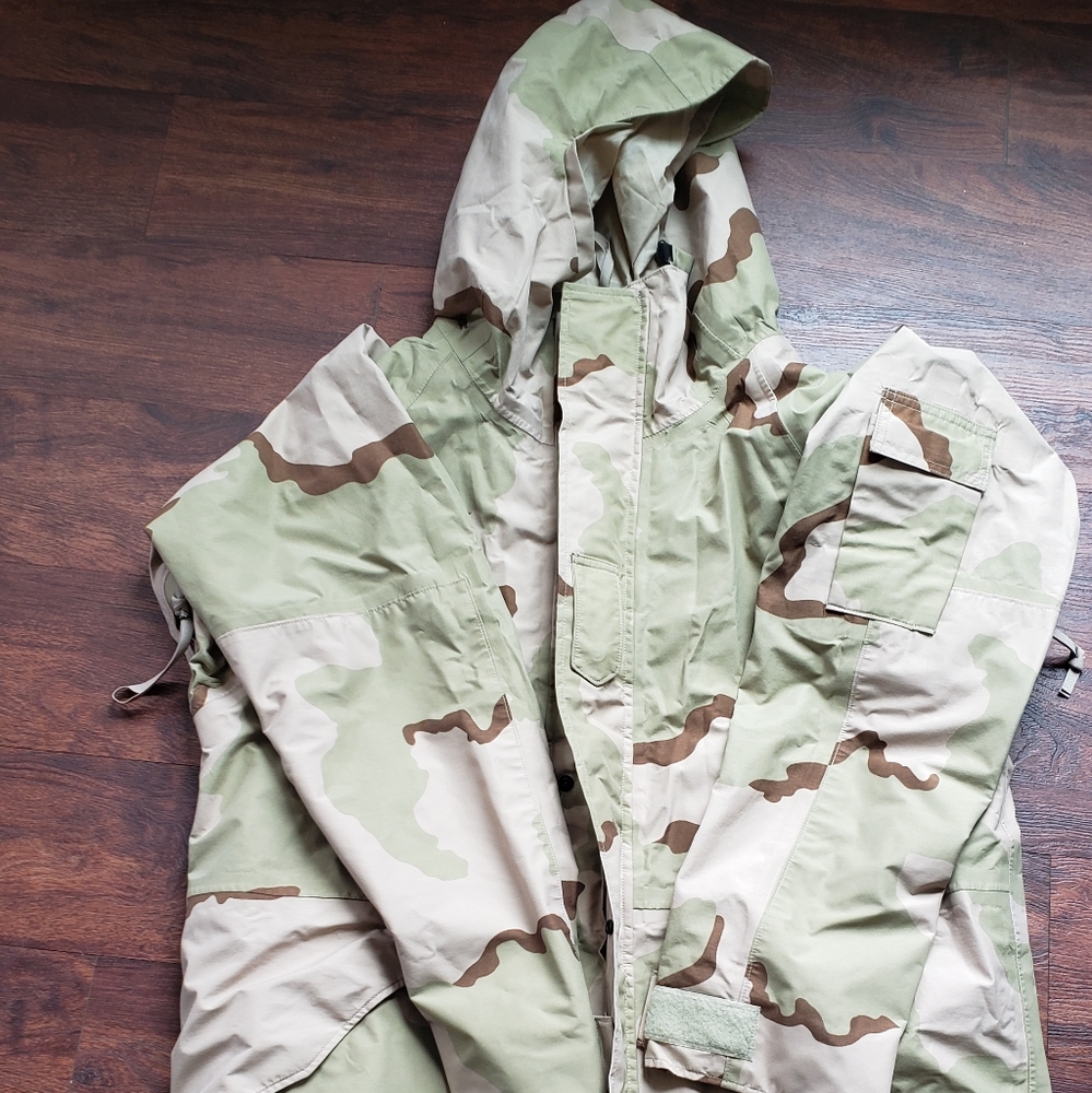 Desert Camouflage Parka (Goro -Tex) = Waterproof
